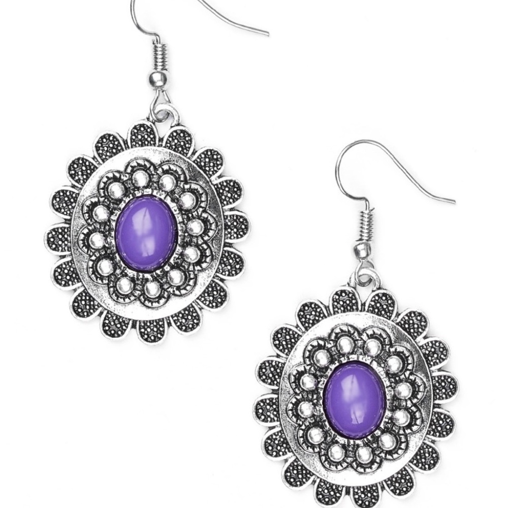 FREE Summer Blooms Purple Earrings 💜 Paparrazzi